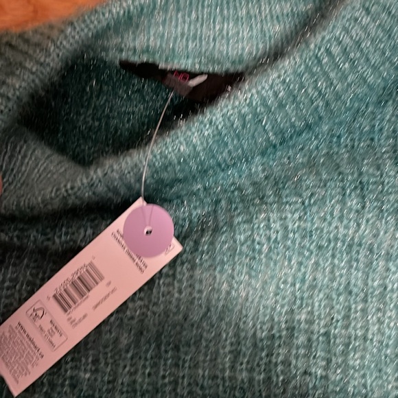 Green Ombré Short Nobo Sweater - Picture 2 of 2